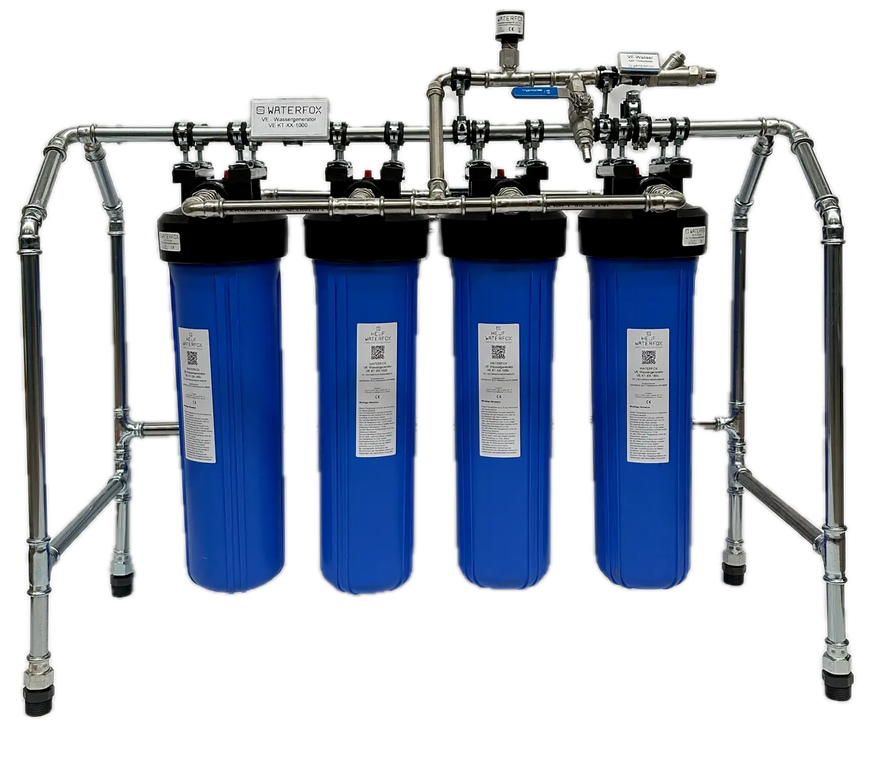 WATERFOX VE KT-XX-1000 Wassergenerator mit vier parallel geschalteten 20-Zoll-Filtergehäusen zur Aufbereitung von demineralisiertem VE-Wasser.